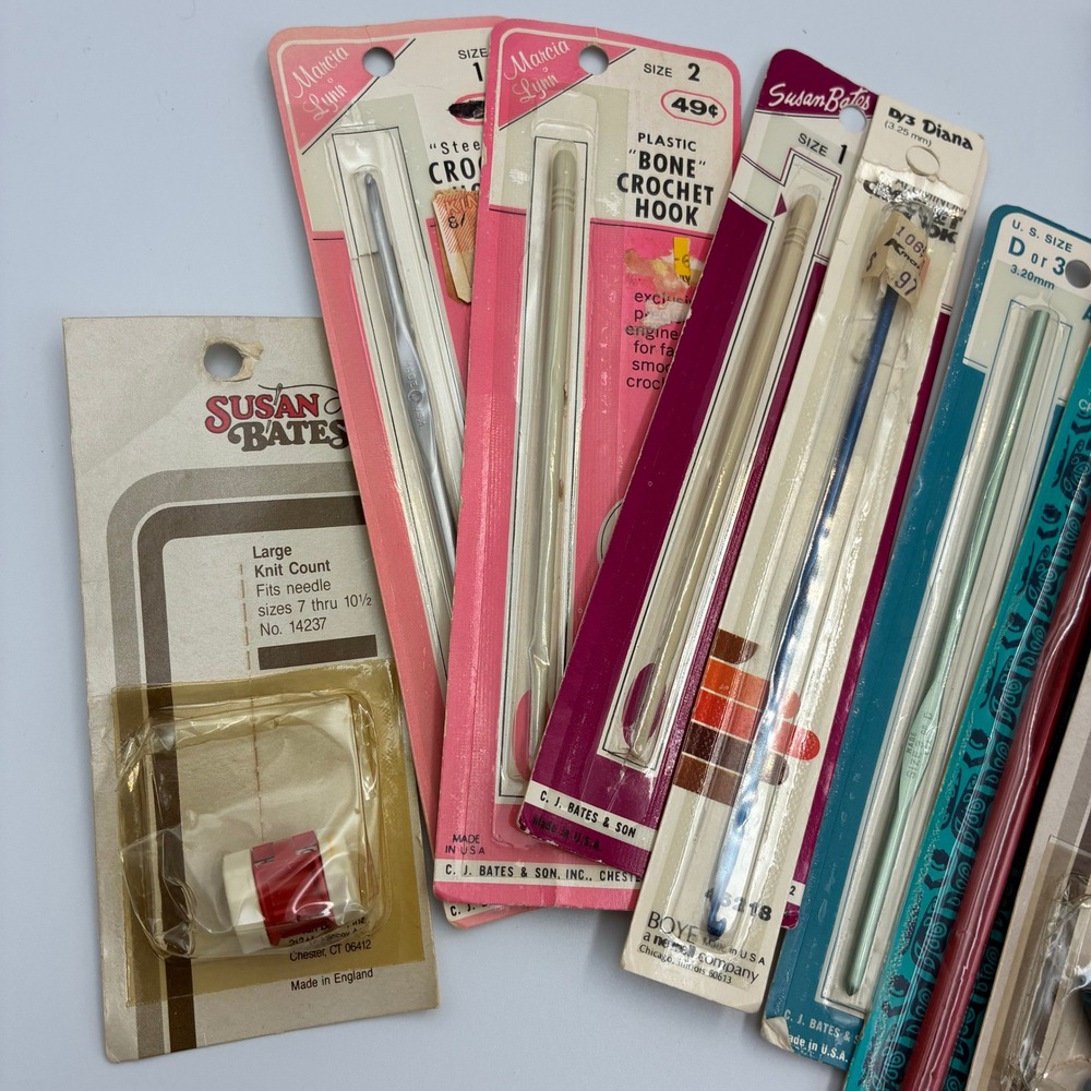 Vintage Susan Bates Boye Crochet Hook Lot Knitting Needle Gauge Point Protectors